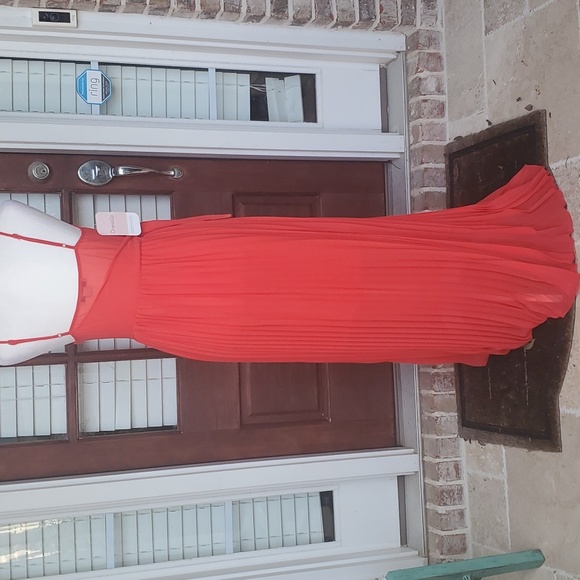 NWT! Dress Up FavLux Red Pleated Maxi Strappy Dress - Picture 5 of 5